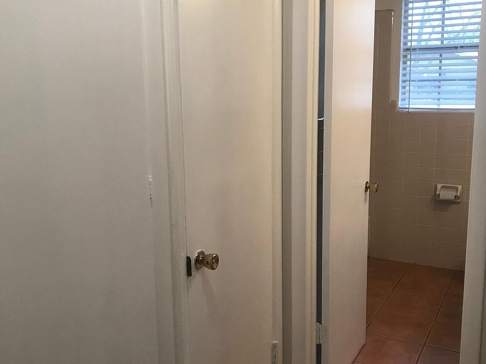 1st image of 354 Thompson Dr
