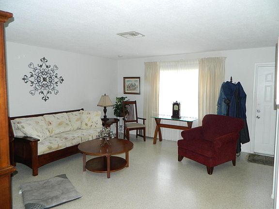 4th image of 1607 Coronado Avenue