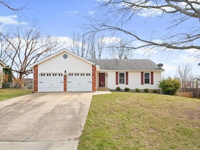 909 E Cothrell St, Olathe, KS, 66061