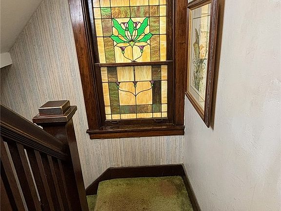 3rd image of 2615 Elsie St