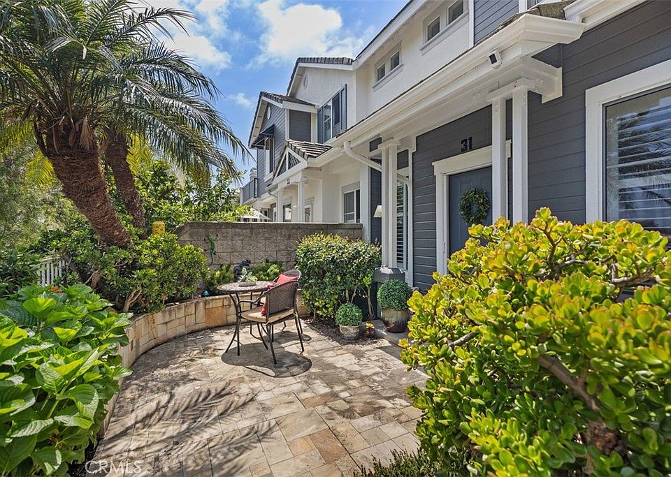1st image of 31 Coronado Cay Ln