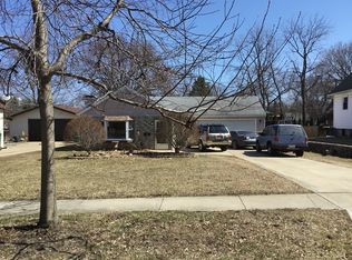 210 S Stott St, Genoa, IL 60135