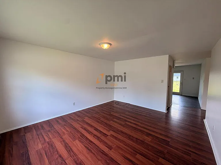 5588 Tulip Ave — Photo 3