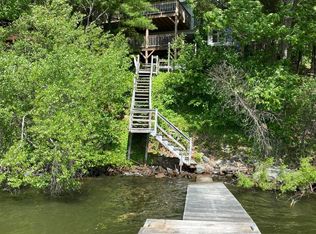 359 Sunset Shore Dr, Hawley, PA 18428