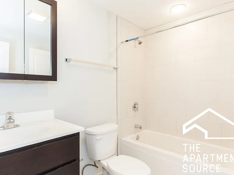 2922 W Logan Blvd #GDN — Photo 13