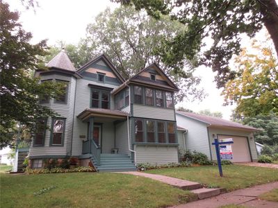 514 6th St NW, Mount Vernon, IA, 52314