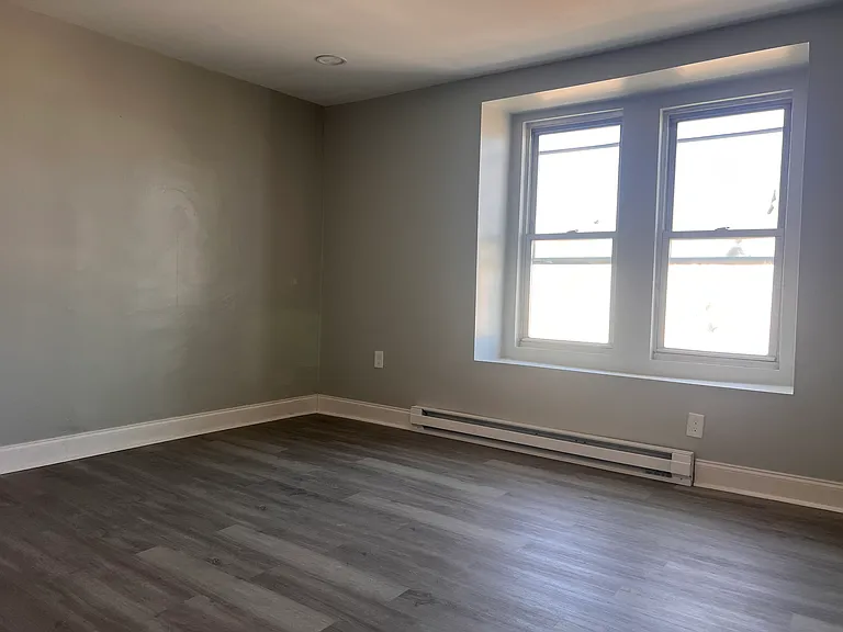 5708 Walnut St #2 — Photo 12