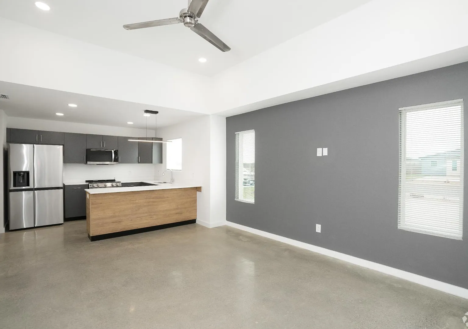 4013 Jenna Ln - UNIT C — Photo 1