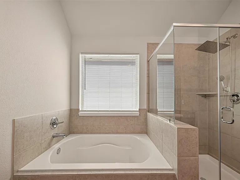 13412 Sun Cay Dr — Photo 35