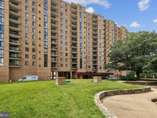 4500 S Four Mile Run Dr APT 529, Arlington, VA 22204