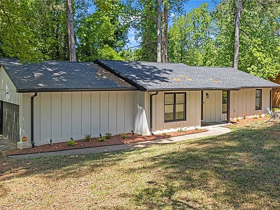 2nd image of 3353 Idlecreek Way