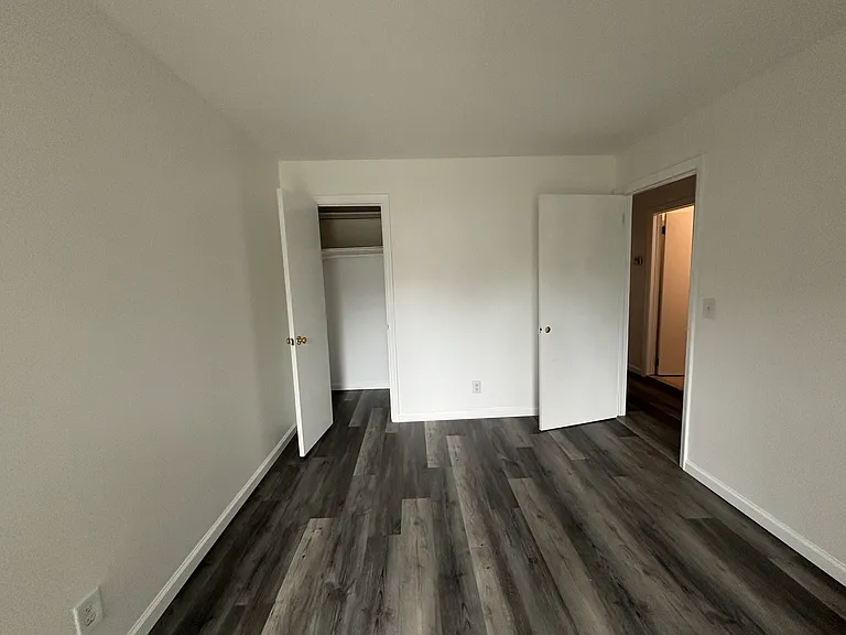 54 Whitaker Pl — Photo 15