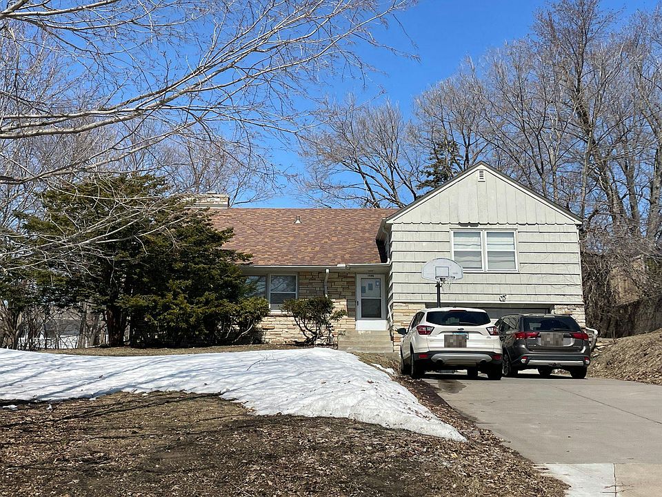 1st image of 1689 Beechwood Ave