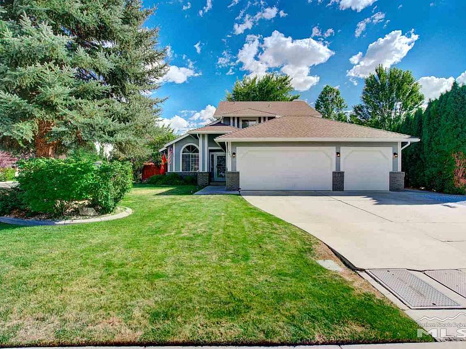 1st image of 1065 Wisteria Dr