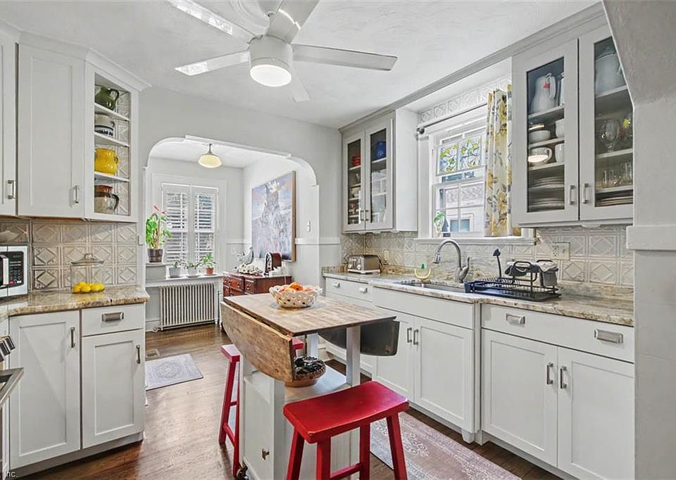 1st image of 103 Locust Ave