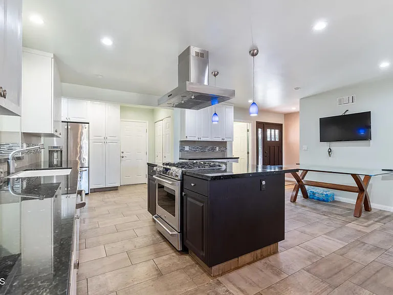 6823 Northford Dr — Photo 5