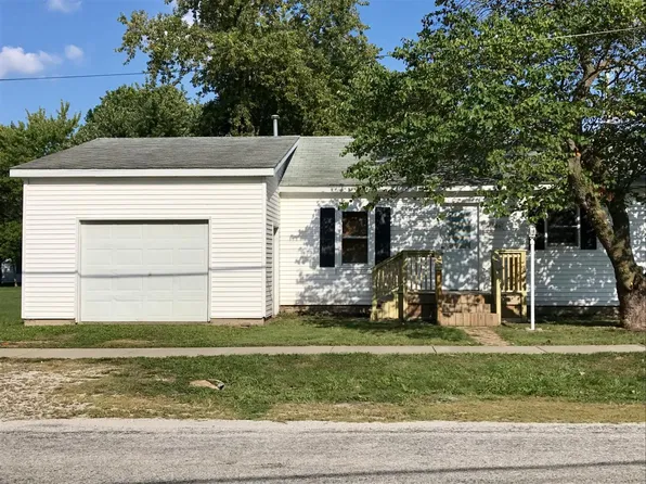 1006 5th St, Pawnee, IL 62558
