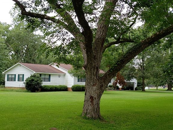 3rd image of 3674 Kerry Dr