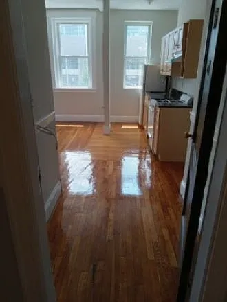 1191 Commonwealth Ave #6
