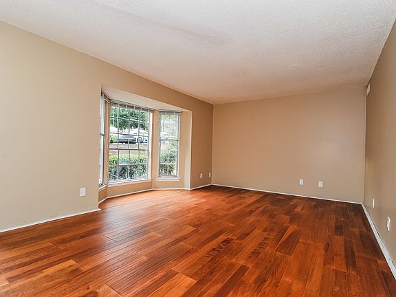 Stunning Flooring Bay Window