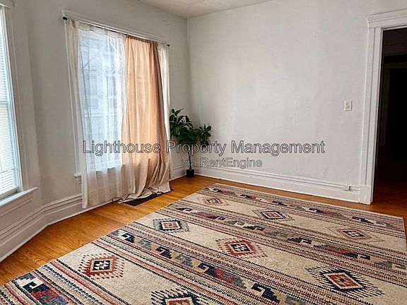 4th image of 413 Locust St #1