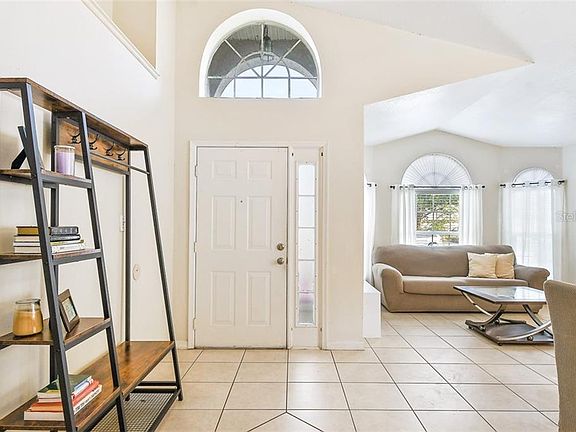 4th image of 2468 Winchester Blvd