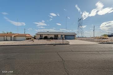 2nd image of 1071 Pueblo Dr