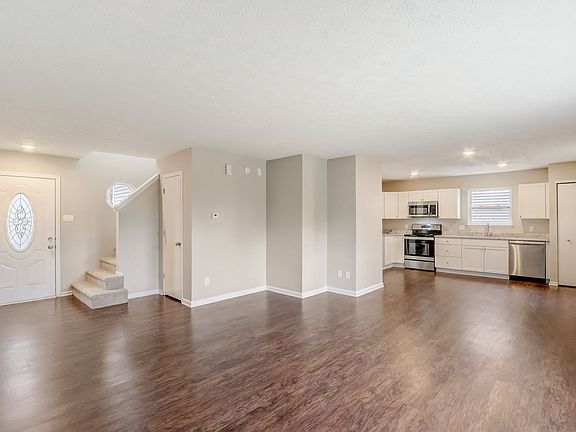 2nd image of 9125 Southernwood Way