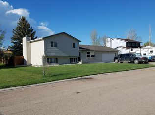 13 Constitution Dr, Gillette, WY 82716
