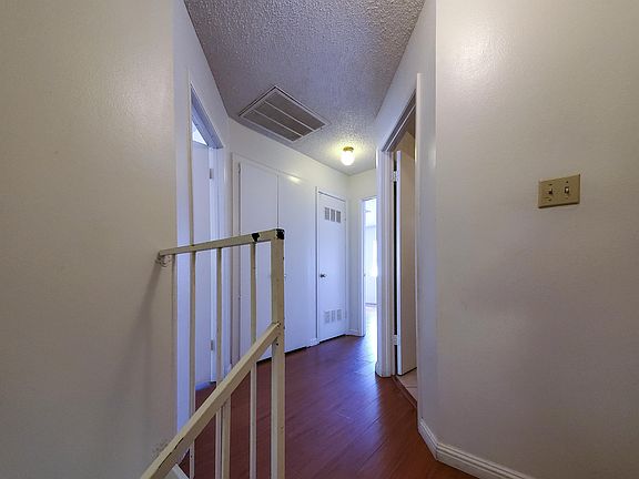 4th image of 6168 Meadow View Ln #1