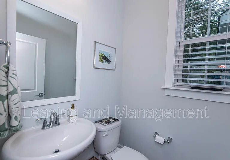 2000 Fleming Woods Rd — Photo 14