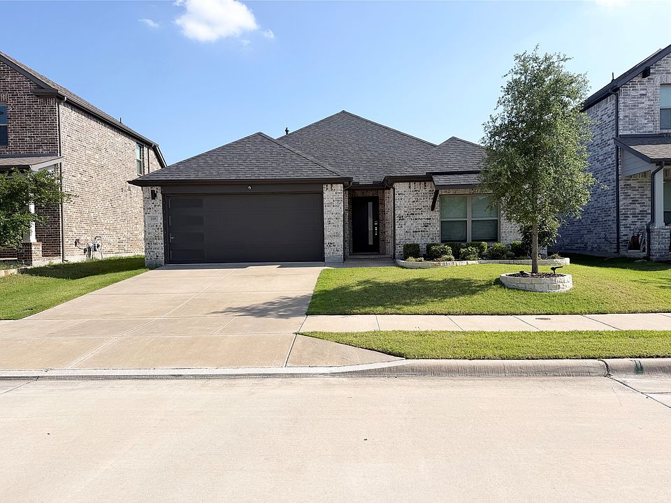 1st image of 218 Brookview Dr
