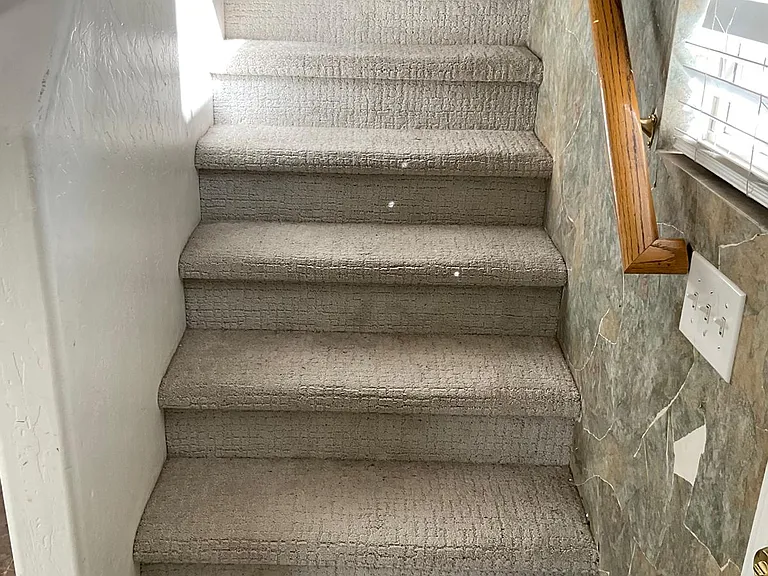 326 N Pioneer St — Photo 16