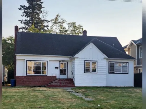 46194 Margaret Ave, Chilliwack, BC V2P 2G5