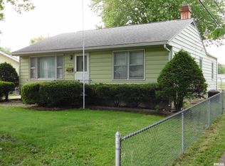 1945 Lee St, Springfield, IL 62703