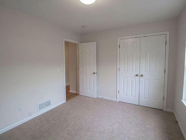 1920 Harmony St — Photo 24