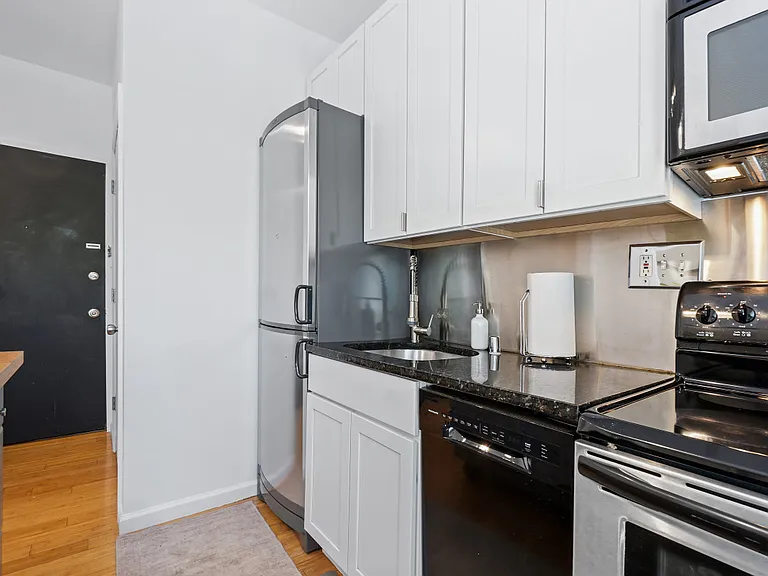 1822 15th St NW #303 — Photo 10