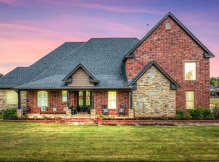 18 River Bend Rd, Mayflower, AR 72106