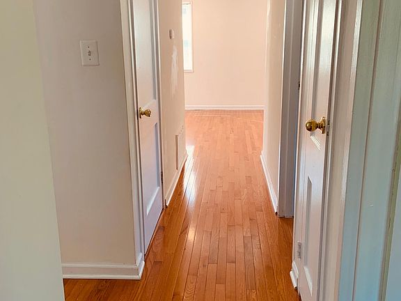 3rd image of 1831 Cherri Dr