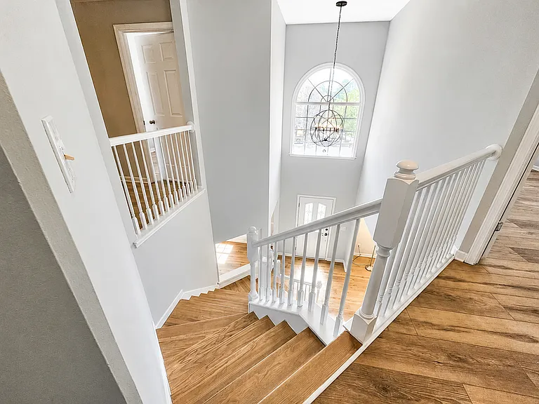 366 Belmont Chase Ct — Photo 12