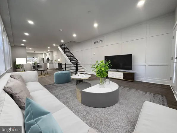 136 W Sharpnack St, Philadelphia, PA 19119