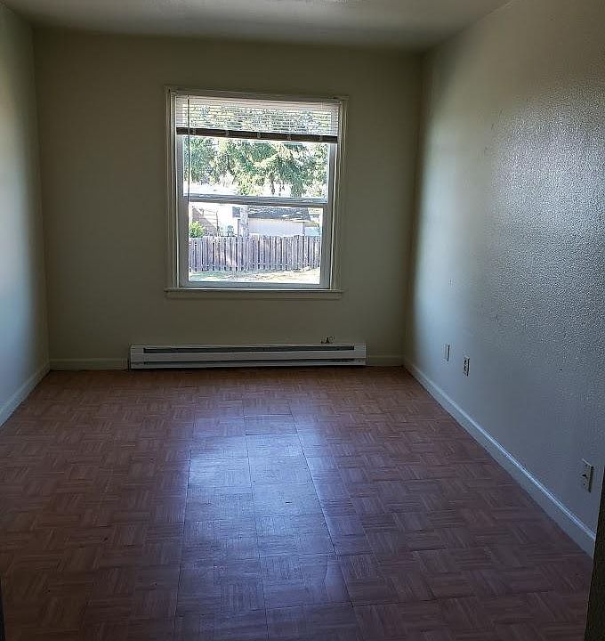 1st image of 1307 Garfield St S APT 5
