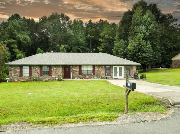 1109 Nicholas Dr, New Llano, LA 71461