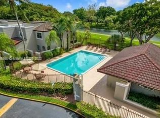 10475 SW 153rd Ct APT 6, Miami, FL 33196