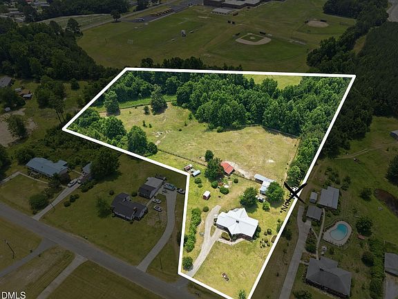 2nd image of 2020 Rice Rd
