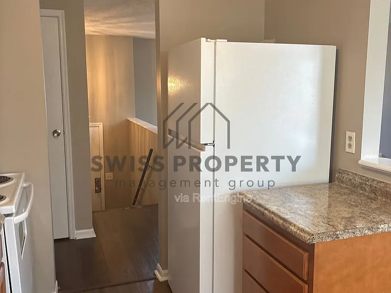 3770 Zephyr Pl — Photo 5