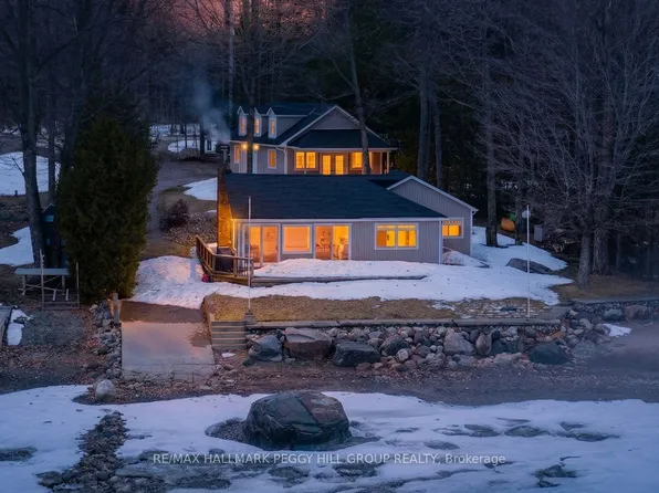 1449 Champlain Rd, Tiny, ON L9M 0C1