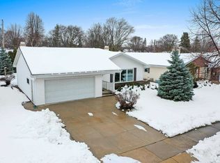 1006 W Taylor St, Appleton, WI 54914