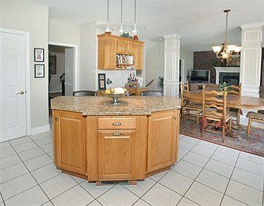 5th image of 4950 Cypress Dr