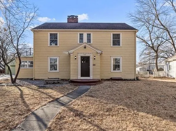 924 S Hickory St, Ottawa, KS 66067